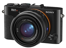 ソニー，ローパスフィルタレス フルサイズイメージセンサ採用デジタルカメラを発売