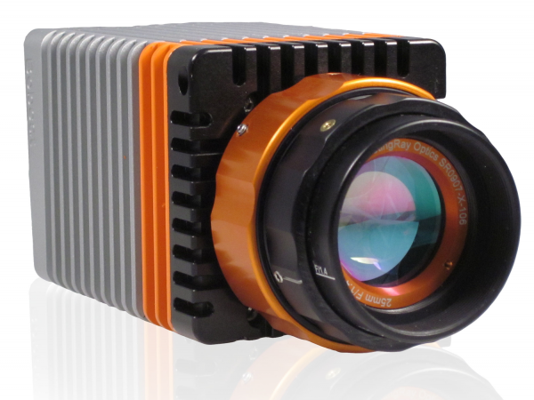 アド・サイエンス，高解像度タイプの近赤外線カメラを発売