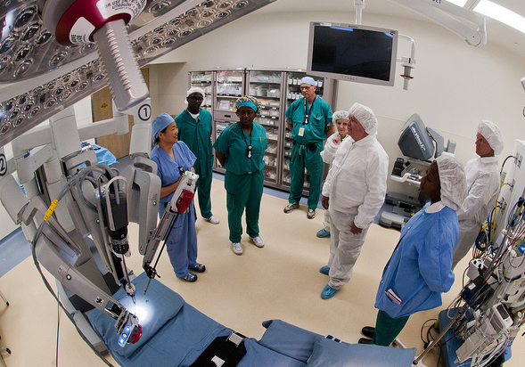 愛媛大，手術支援ロボット da Vinci を用いた肺がん手術に成功