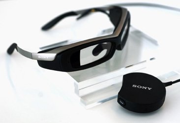 ソニー，ウェアラブルメガネ型端末「SmartEyeglass」を年内に発売
