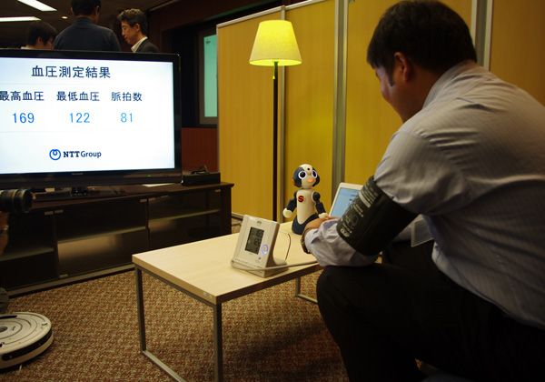 NTTら，クラウドによるロボットサービスの検証を開始